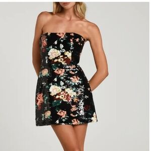NWT Helsi Floral Sequin Strapless Dress M